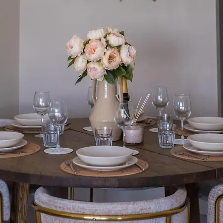 Flower Gardens Estepona, Close To Historic Centre Apartamento