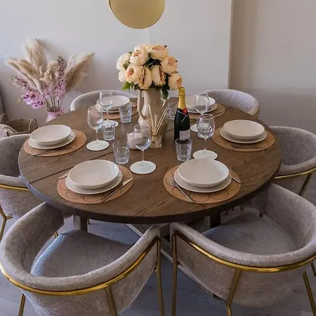 Flower Gardens Estepona, Close To Historic Centre Apartamento Estepona