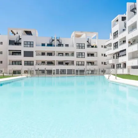 Flower Gardens Estepona, Close To Historic Centre Apartamento