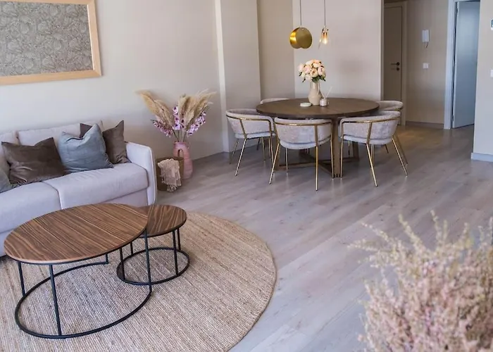 Flower Gardens Estepona, Close To Historic Centre Эстепона