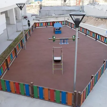 דירה Flower Gardens Estepona, Close To Historic Centre