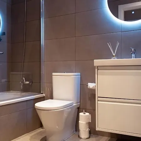 דירה Flower Gardens Estepona, Close To Historic Centre אסטפונה