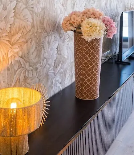 Flower Gardens Estepona, Close To Historic Centre Lägenhet Estepona