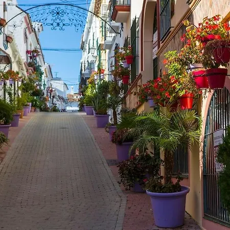 Flower Gardens Estepona, Close To Historic Centre *