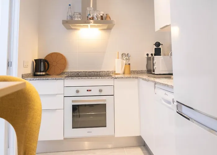 Flower Gardens Estepona, Close To Historic Centre Apartman Estepona