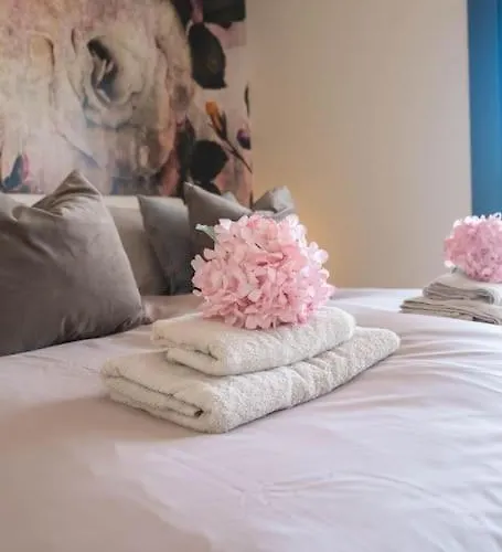 Flower Gardens Estepona, Close To Historic Centre Apartman